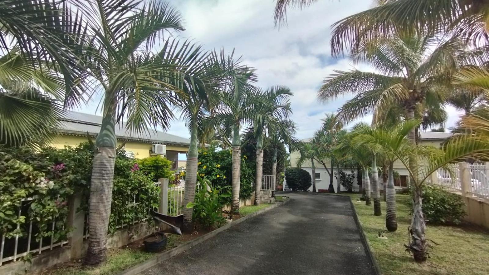 F2 Residence Oasis Terre Rouge A サン・ピエール エクステリア 写真